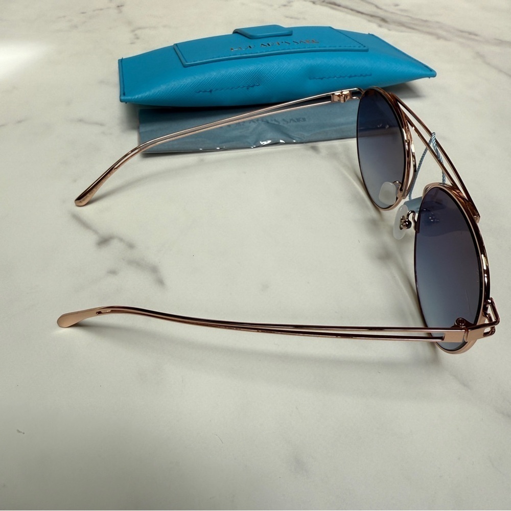 For Art’s Sake T-Shirt Rose Mirrored Aviator Sunglasses - Picture 6 of 8